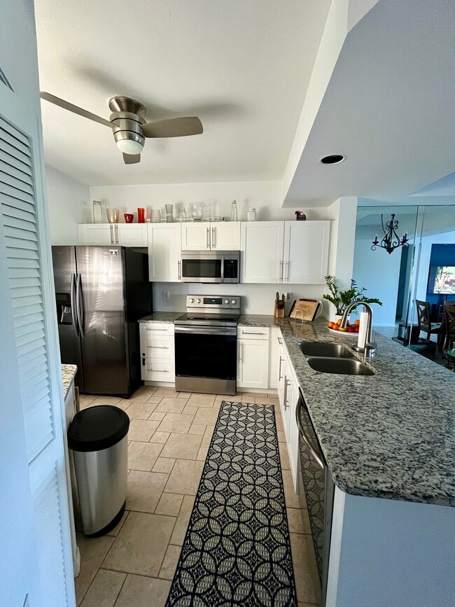 Photo - 1070 Woodshire Ln Unit E102