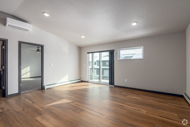 2BR, 2BA - 1,308SF - Living Room