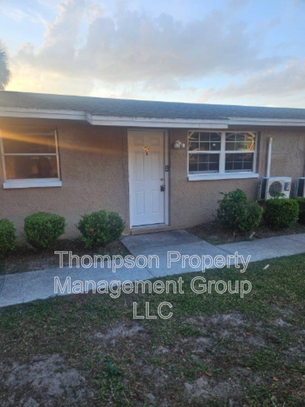 Photo - 9415 Grandfield Rd