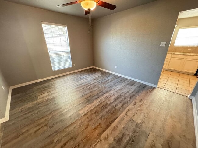 Photo - 2410 Love Rd