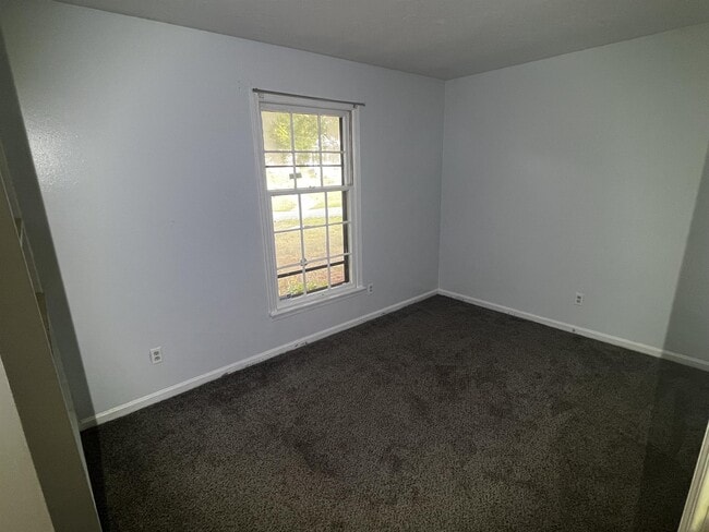 Building Photo - 9616 Elm Lake Dr