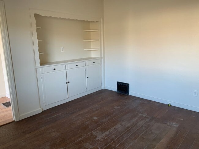 Photo - 1330 H St Unit 1330 H STREET #B