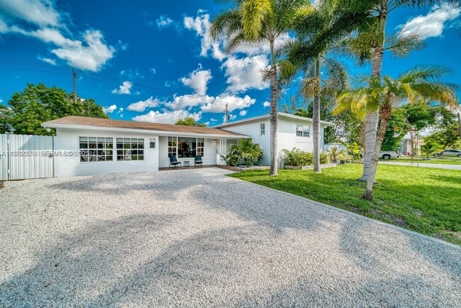 Building Photo - 1275 NE 204th Terrace