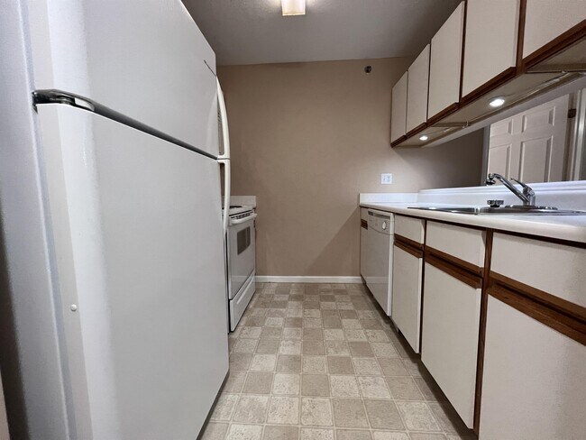 Photo - 5205 University Commons Dr