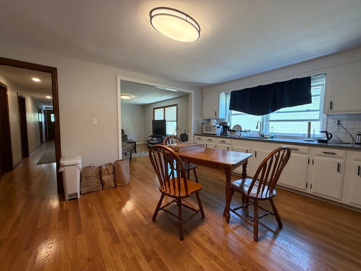 Photo - 57 Newbury St Unidad 2