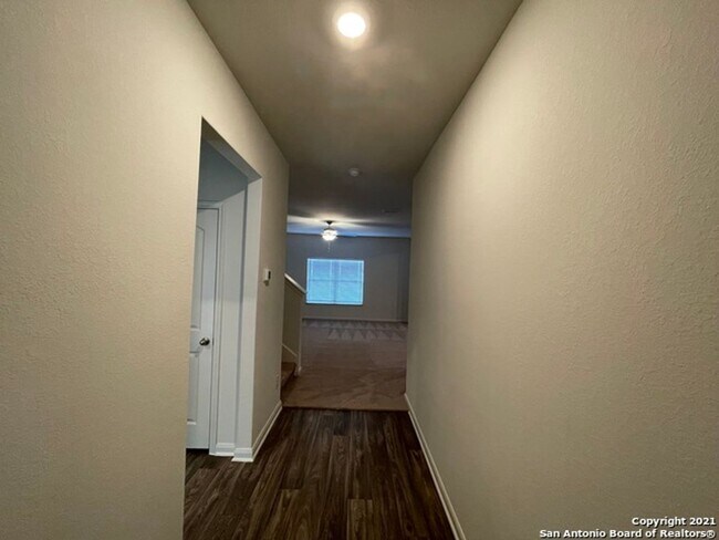 Photo - 4 Bedroom Home in Savannah Place Subdivison In Converse, Tx
