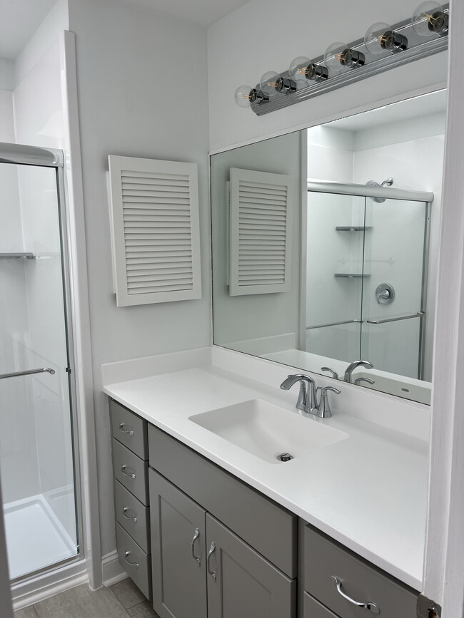 Photo - 1283 Llewellyn Rd