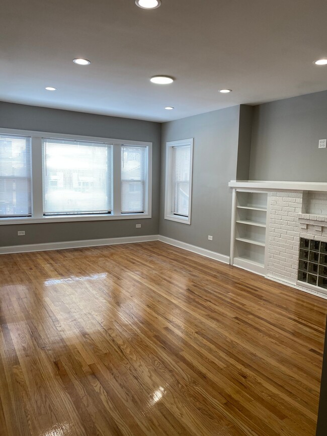 Photo - 7836 S East End Ave