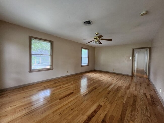 Photo - 913 Prescott St