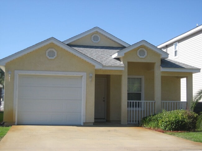Building Photo - Palm Cove Single Family Home