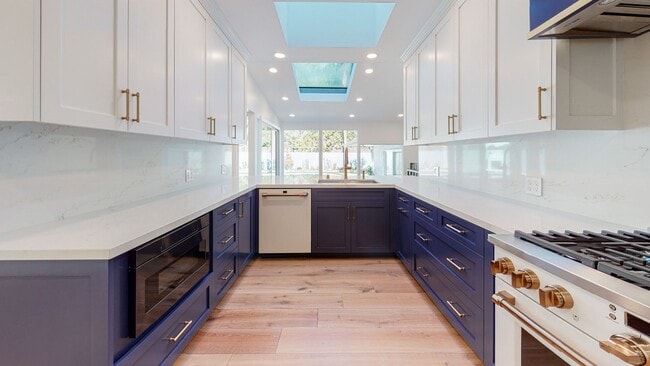 Photo - 5 bedroom, 5.5 bath, 4800 sq ft Prime Studio City Home with Pool and Hollywood Hills views