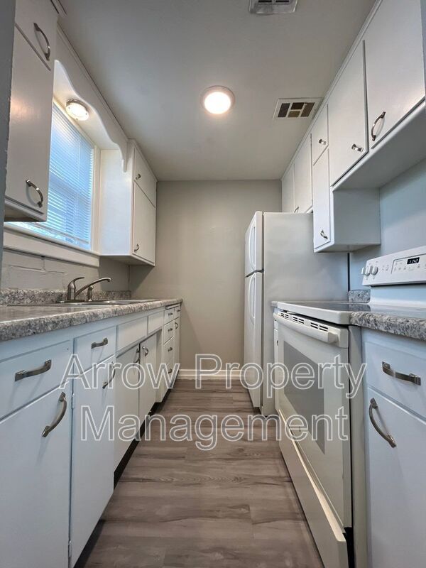 Photo - 1100 S 25th St Unit 4