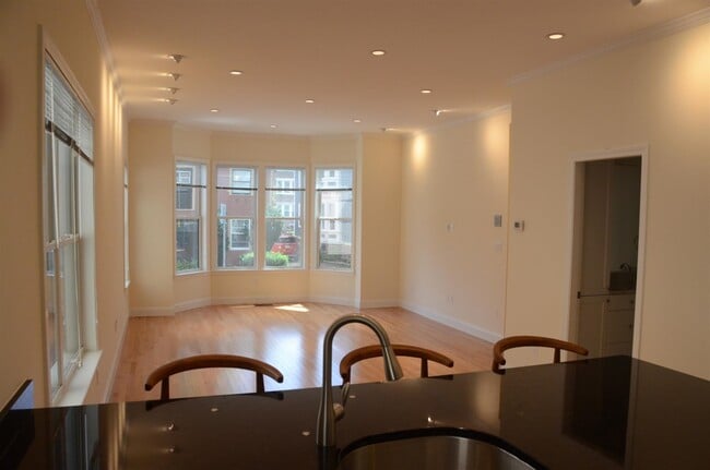 Photo - 15 Langdon St