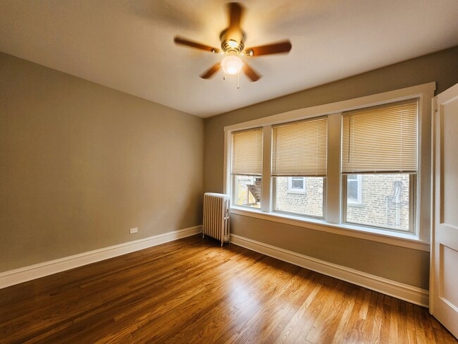 Photo - 4829 N Springfield Ave Unit 2B