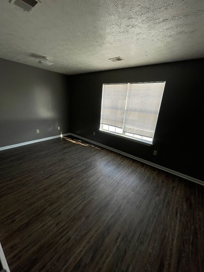 Photo - 98 Andrea Dr