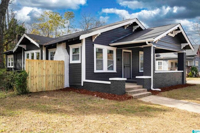 Photo - 516 14th St SW