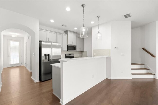 Photo - 2212 Triple Crown Ln