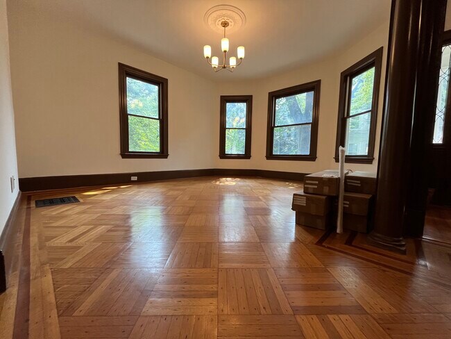 Building Photo - 88 Putnam Ave Unit 1 Rental