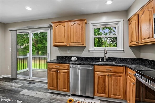 Photo - 7660 Turnbrook Dr