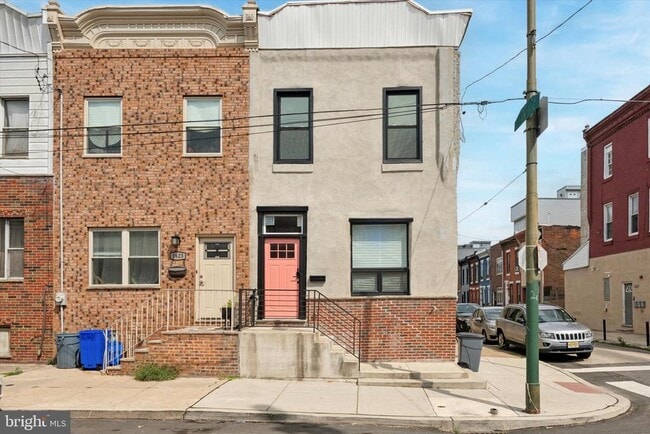 Building Photo - 1625 S 22nd St Rental