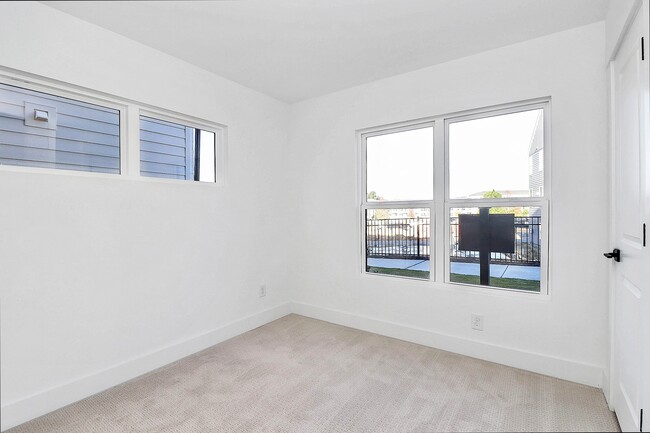 Photo - 5027 Duchess Dr