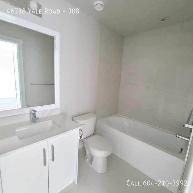 Photo - 3rd Floor Condo at Yaletown- 3 Month Utilities Included! Unité 308
