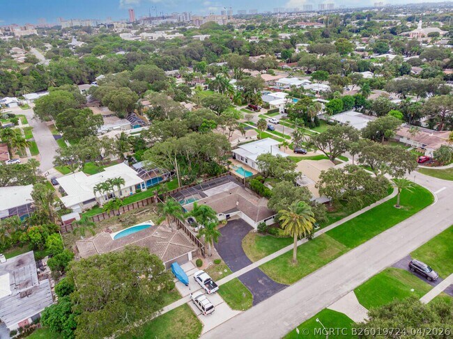 Photo - 276 SW 7th Ave