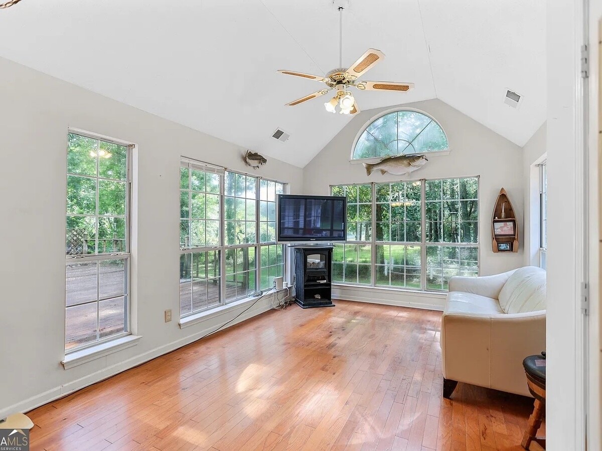 Photo - 188 Widewater Dr
