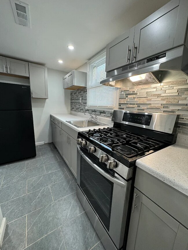 Photo - 2630 McCarey St