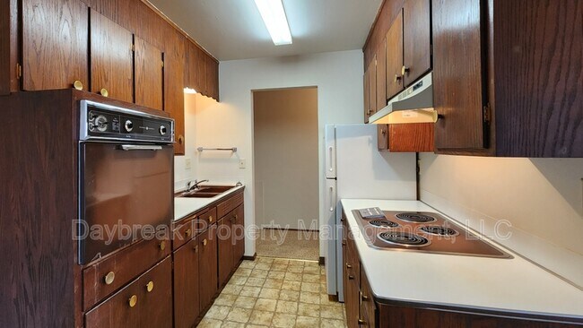 Photo - 1842 14th St S