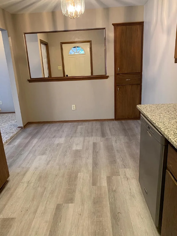 Photo - 120 Vinita Dr