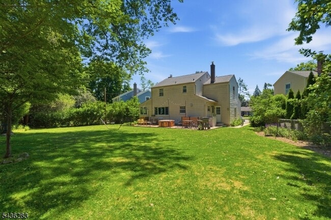 Photo - 13 Potter Ct