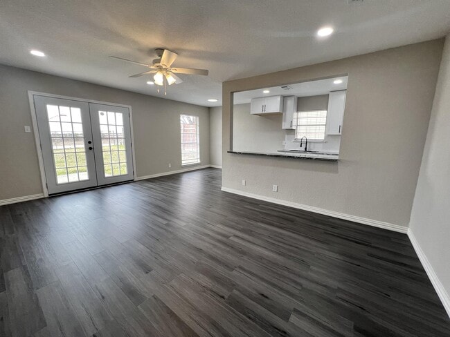 Photo - 1807 Arkansas St