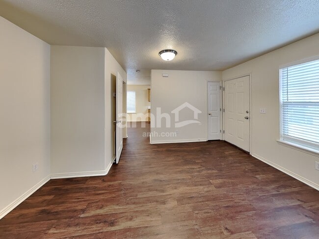 Photo - 4029 Dillon's Dr