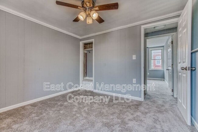 Photo - 1253 Sargeant St
