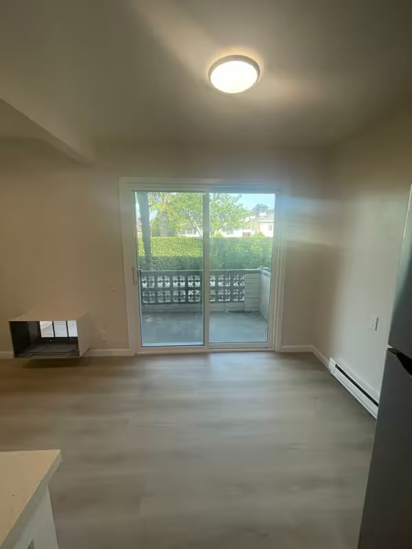 Photo - 600 E Harvard Rd