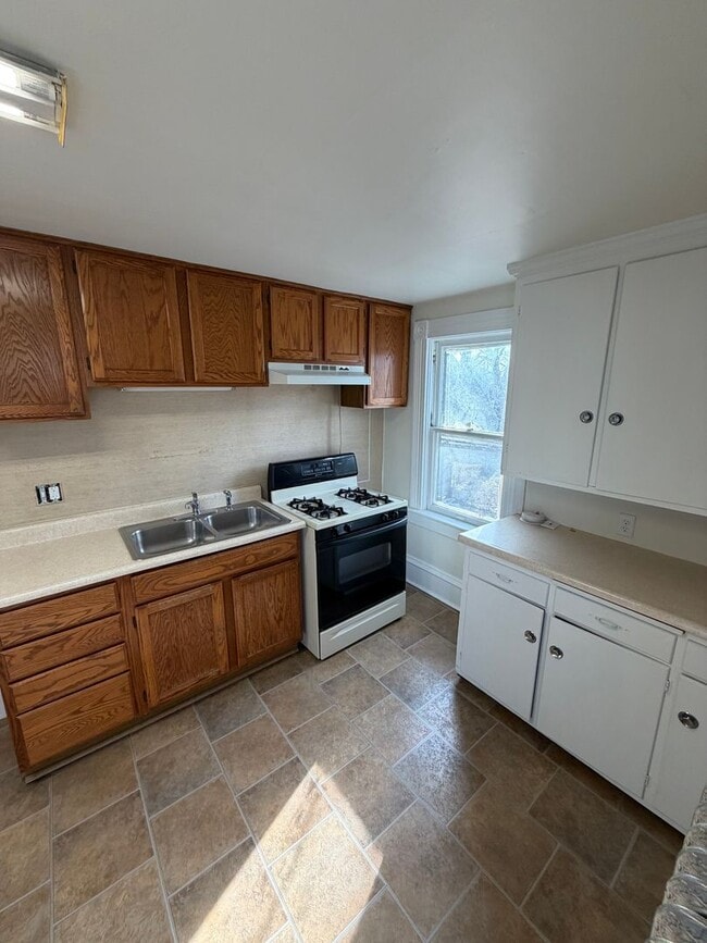 Building Photo - 829 Jackson St Unit 829 Jackson -  A