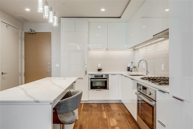 44 East Ave Unit 2303