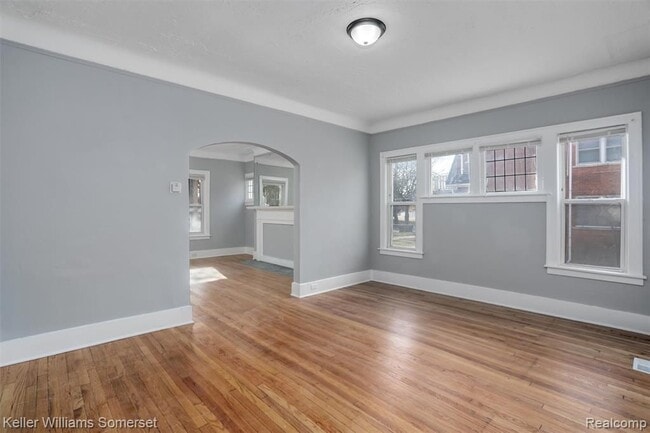 Photo - 3322 Webb St