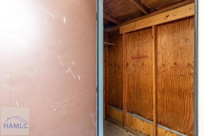 Photo - 901 Olmstead Dr