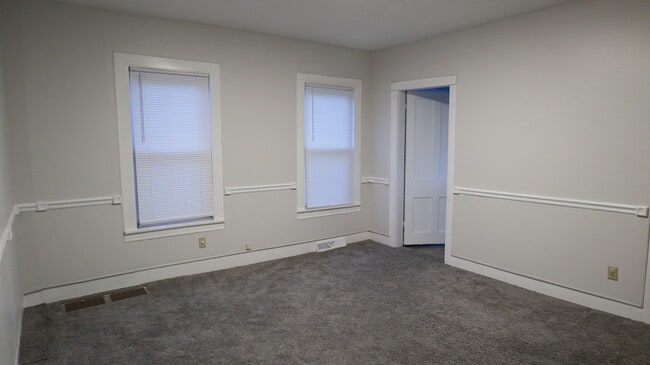 Photo - 355 S Rocky River Dr