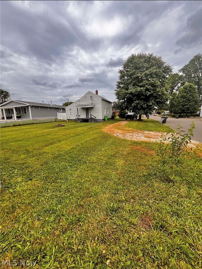 Photo - 1100 Oak St