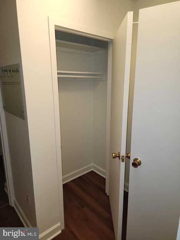 1111 Arlington Blvd Unit 329