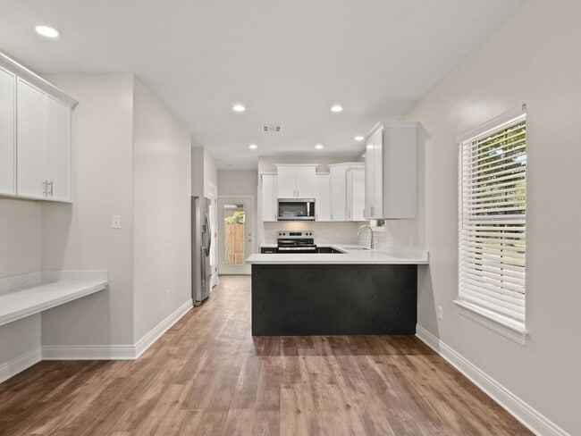 Photo - 404 S Division St Unidad Apt. A
