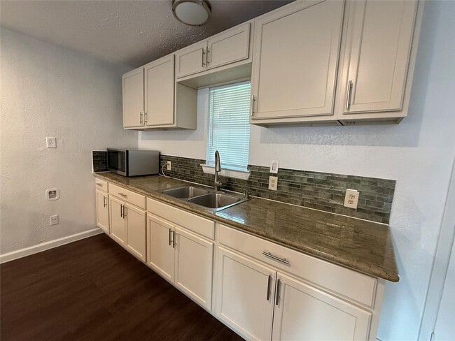 Photo - 9433 Rosehaven Dr