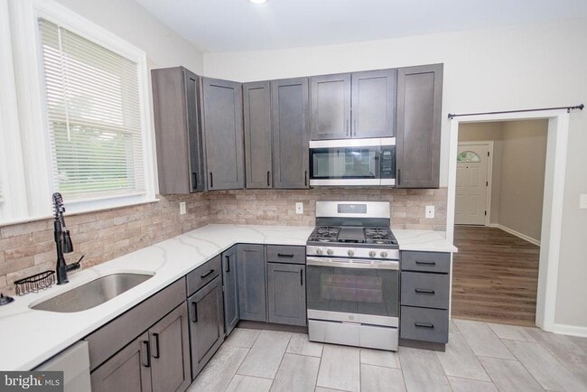 Photo - 140 Delsea Dr S