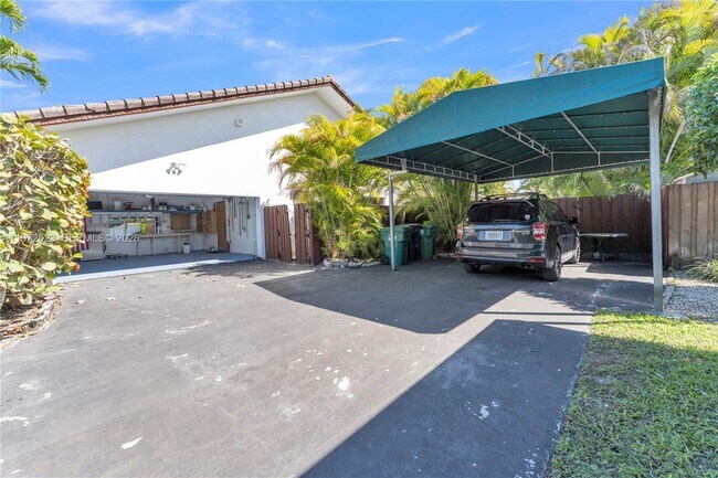 Photo - 15305 SW 74th Ct