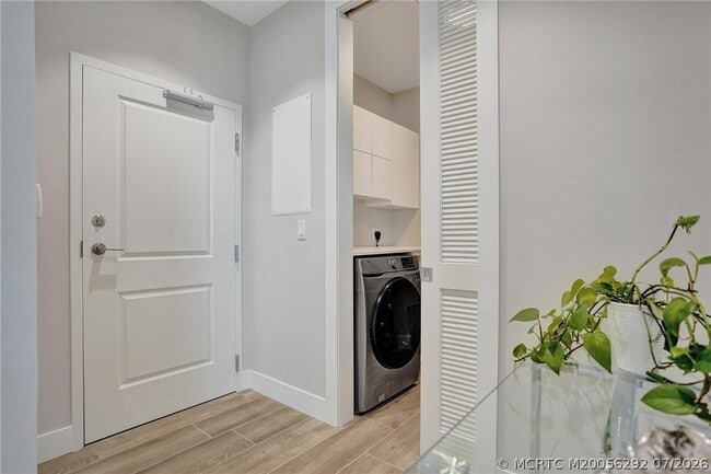 Photo - 41 SW Seminole St Unit Apt #304
