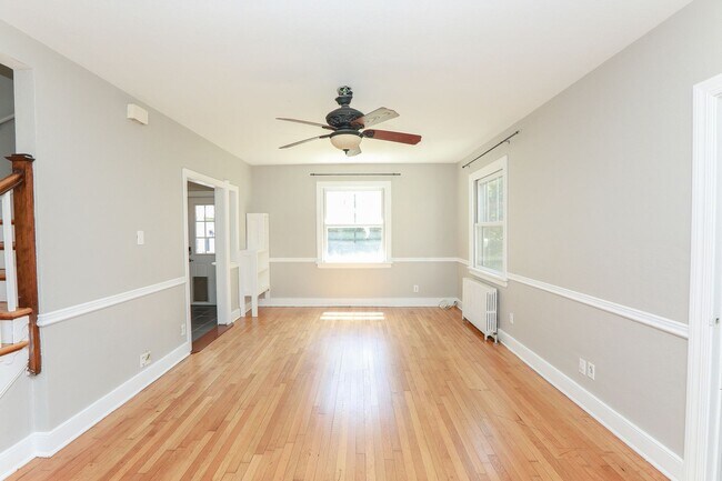 Photo - Cape Cod Rental Available in Norfolk!
