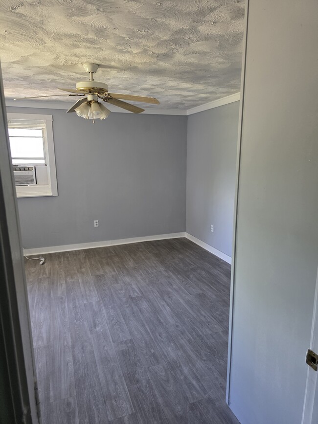 Photo - 328 4th Ave